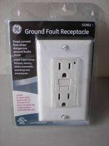 GE GROUND FAULT RECEPTACLE IN WHITE NEW  