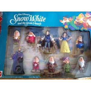 Snow White and the Seven Dwarfs 10 Piece Figure Set