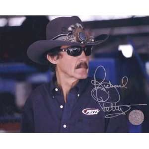  Autographed Richard Petty Picture   Racing8x10 Sports 