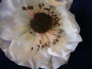 Vintage Millinery Flower Anemone NQ2 shaded White Green  
