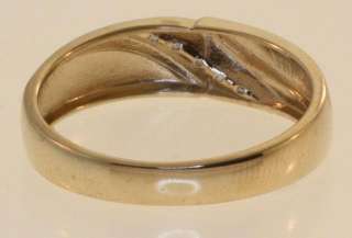 10k yellow gold mens .10cttw diamond wedding band ring 3.1g gents 