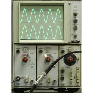Tektronix 5110 oscilloscope + 3 plugins (2 verticals 5A15N 1 time base 