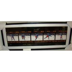 Wayne Gretzky SIGNED Framed FILM STRIP LE/199 UDA  Sports 