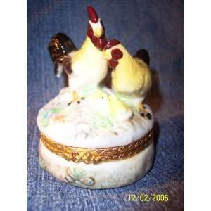  Rooster, Hen, and Chicks Hinged Porcelain Box