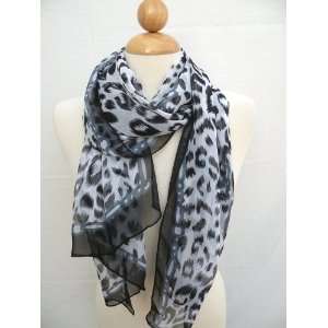  Lady Scarf Super Soft Touch and Comfortable w/Beautiful White/Black 