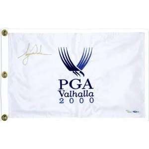 Autographed Tiger Woods UDA Signed Golf Pin Flag   Autographed Pin 