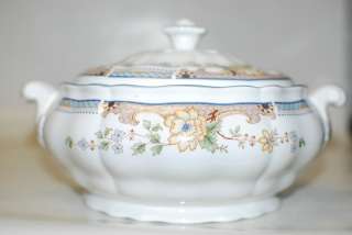 Royal Doulton Majestic Collection Temple Garden T.C 1137 Covered 