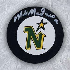 Mike Modano Signed Puck   Minnesota North   Autographed 