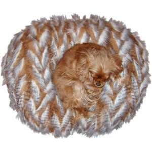    Frizzy Feathers Pet Bed  Color CARAMEL  Size 27 INCH   STANDARD