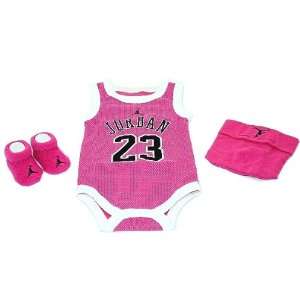  Michael Jordan 3 Piece Infant Set Size 0 6 Months In Pink 
