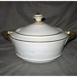  Seltmann 15074 Soup Tureen with Cover 