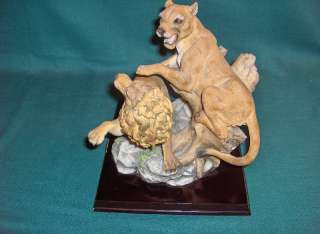   Capoli Figurine Lover Lion Sculpture Male & Female Lions NICE  
