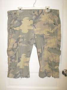Womens JORDACHE Camoflage Capri Cargo Pants Plus Size 19 / 20  