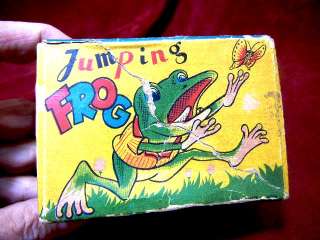 VINTAGE TIN LITHO WINDUP TOY JUMPING FROG IN BOX JAPAN  