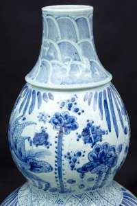 PAIR OF LARGE DOUBLE GOURD BLUE AND WHITE CHINESE VASES  