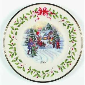   Holiday Annual Christmas Plate with Box, Collectible