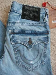 bidding on a brand new, 100% authentic True Religion mens Ricky triple 