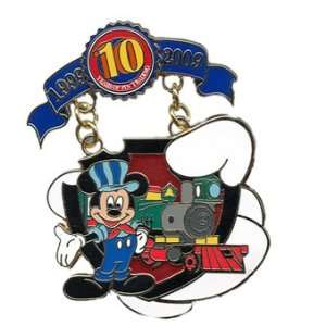  Disney Pin Trading 10th Anniversary   Tribute Collection 
