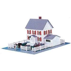  Model Power HO Scale Building Kit   Moving In House Toys & Games