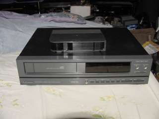 MITSUBISHI M C5200 CD CHANGER/PLAYER(AS IS UNTESTED)  