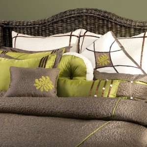  Rizzy Home Akebia Bedding Set in Warm Gold   King