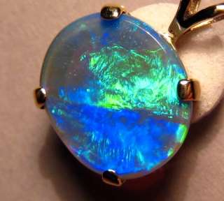 ABSOLUTELY BEAUTIFUL __2.7cwt Solid Black Opal Pendant 14k Yellow Gold 