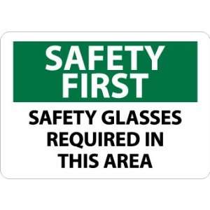  SIGNS SAFETY GLASSES REQUIRED IN T