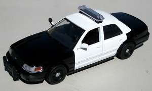Motormax 1/24 Blank Black & White 07 Ford Police Car  