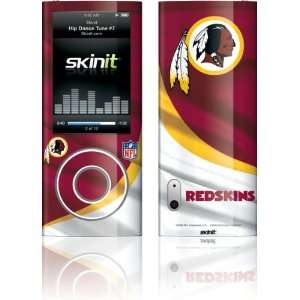   Redskins skin for iPod Nano (5G) Video  Players & Accessories