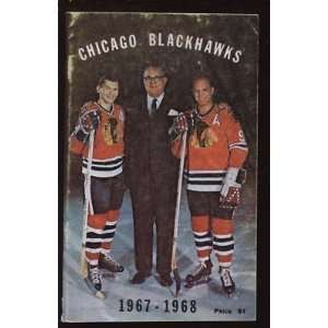   68 NHL Chicago Black Hawks Yearbook VGEX   NHL Programs And Yearbooks