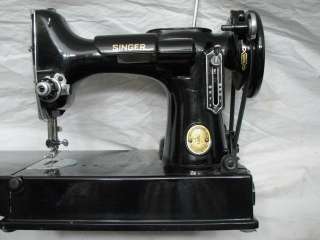   FEATHERWEIGHT QUILTING SEWING MACHINE 1952 221 1 PORTABLE CASE  
