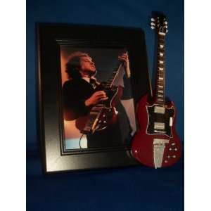  AC/DC ANGUS YOUNG GUITAR PICTURE FRAME 