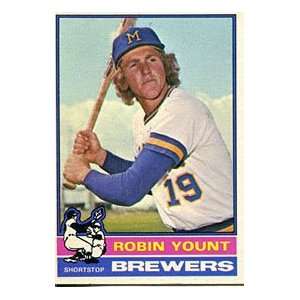 Robin Yount Unsigned 1976 Topps Card