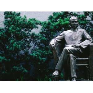 Statue at Sun Yatsens Former Residence, Shanghai, China Photographic 