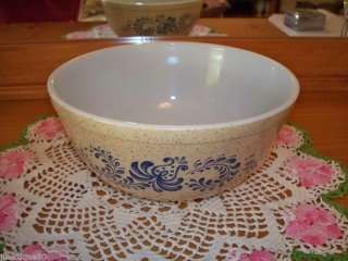 Pyrex Homestead Speckled Mixing Bowl Vintage LOVELY++  