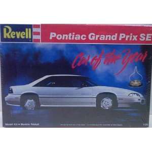  Revell 7171 1989 Pontiac Grand Prix SE   Car of the Year 